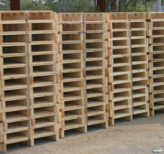 catasta pallets legno